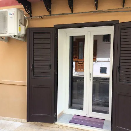 Casetta Sant'elia Da Filippo * بورتيشيلو